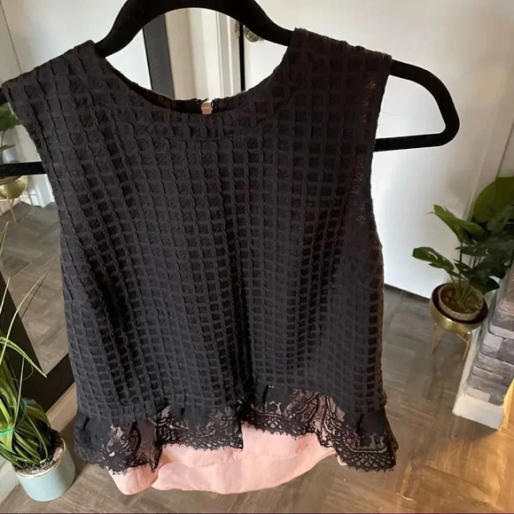 Greylin black and pink sleeveless textured blouse - Picture 12 of 13